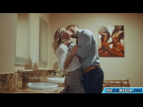 ❤️ Ilehoria busti batek komun publiko batean seduzitzen zaituenean ❤ Porno %eu.heatpumpcenter.topan ❌